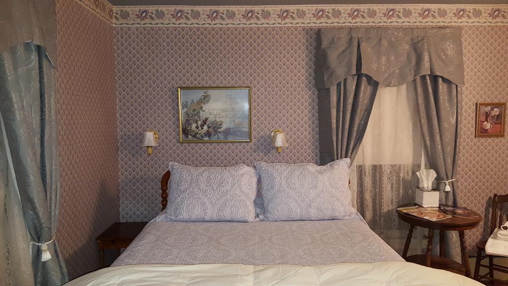 Holidae House Bed & Breakfast Bethel Eksteriør bilde