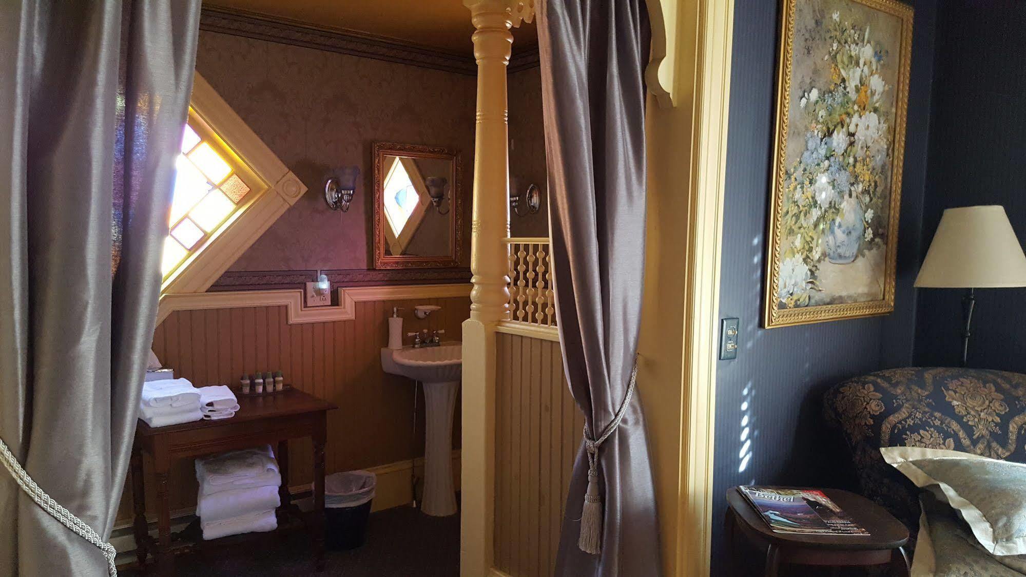 Holidae House Bed & Breakfast Bethel Eksteriør bilde
