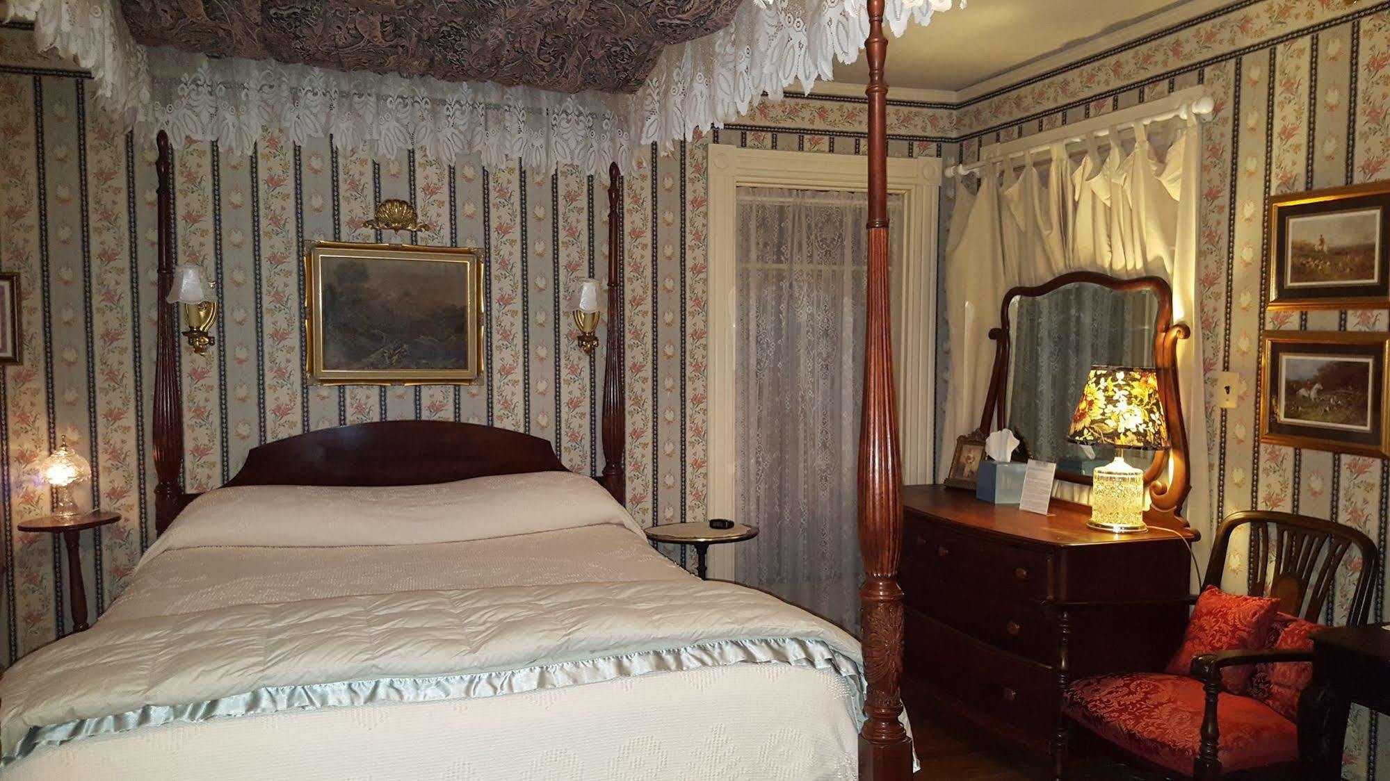 Holidae House Bed & Breakfast Bethel Eksteriør bilde